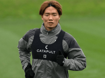 1-1大冷门，欧冠4冠王遭阻击，28岁日本球星板仓滉发威也难换3分